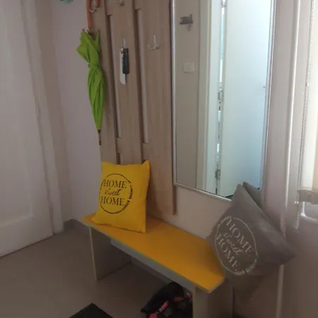 Artcenterapartment *