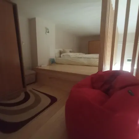 Artcenterapartment Апартаменты Нови-Сад