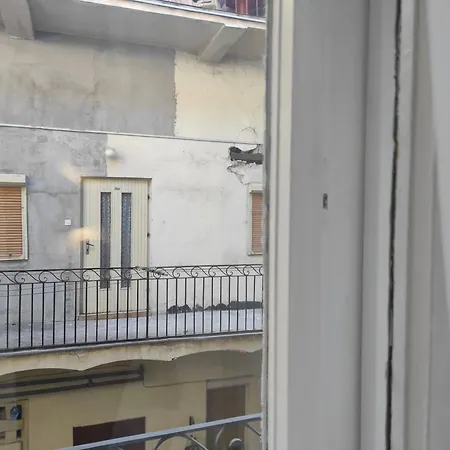 Artcenterapartment Апартаменты Нови-Сад