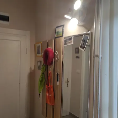 Artcenterapartment *